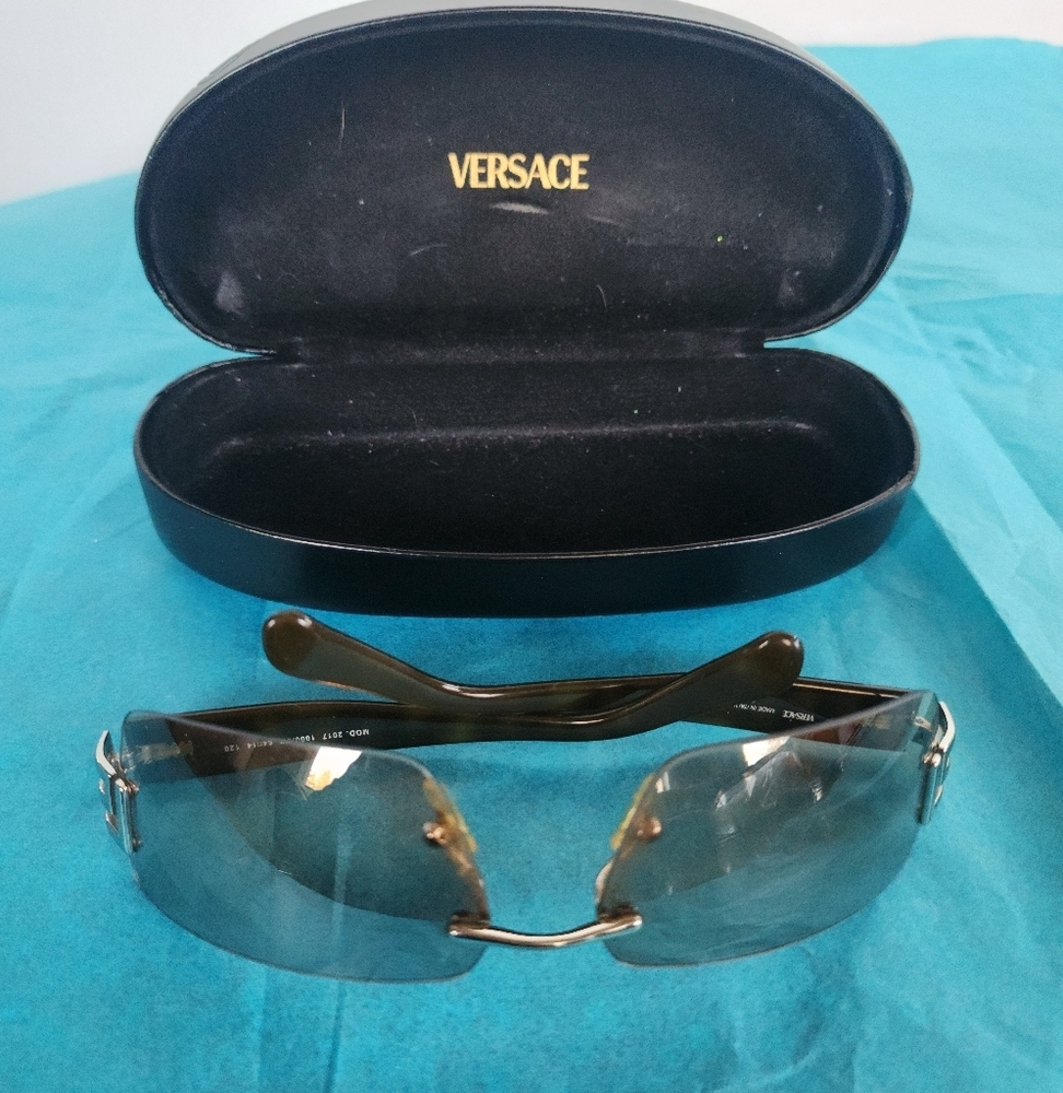 Versace 2004 Women's Brown Gradient Lens Wireless Sunglasses